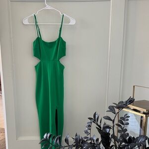 Chic Backless Green Dress